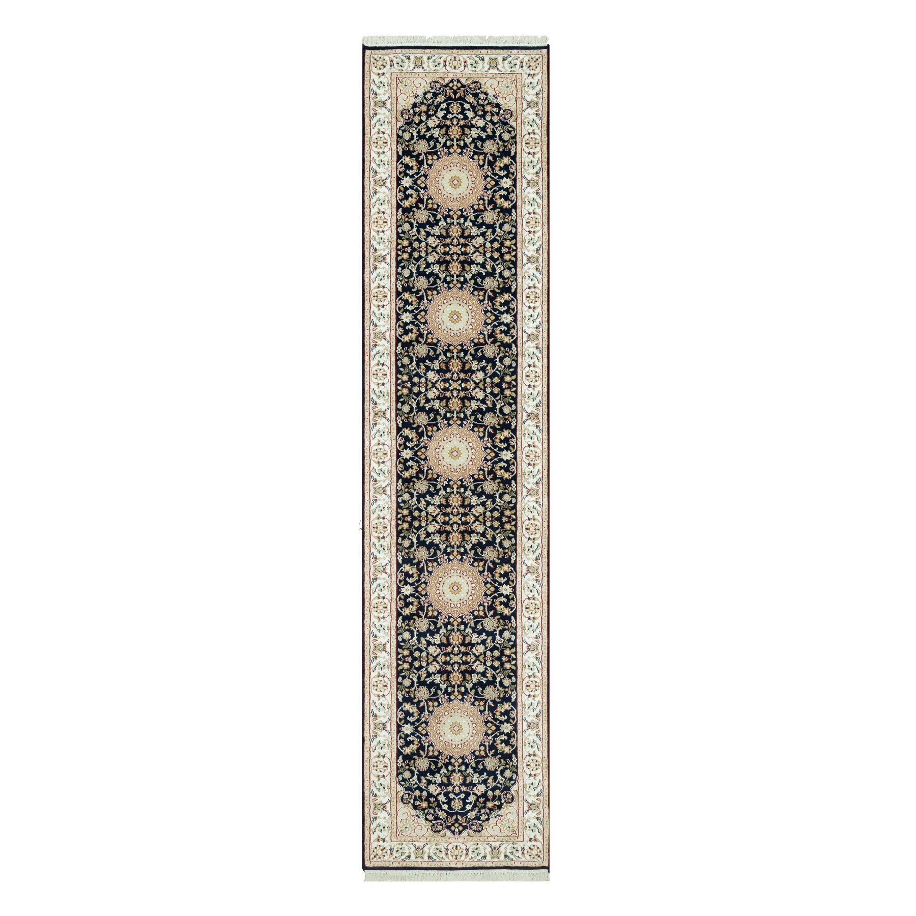 Traditional Rugs LUV815499